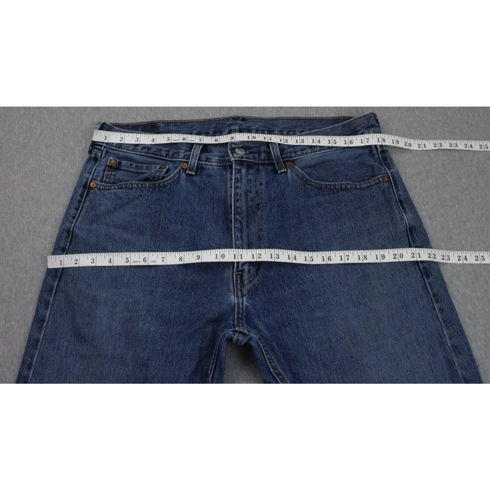 Levi's Jeans Mens 36x32 Blue 505 Straight Leg Medium Wash Classic Denim